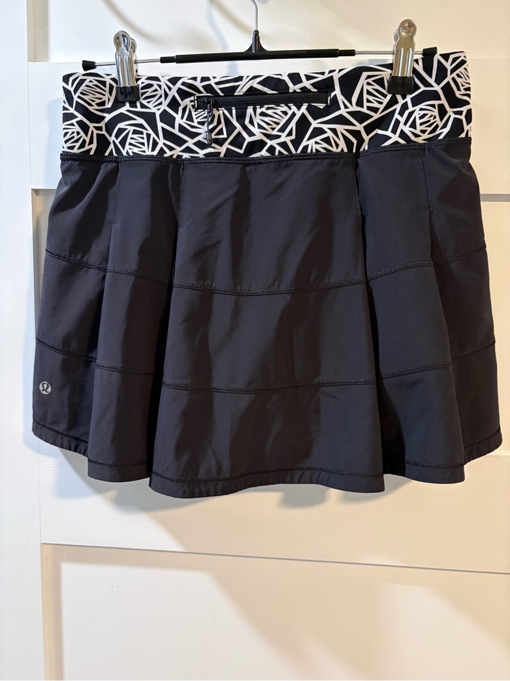 Lululemon Pace Rival skort Size 4 Black Tennis Running Skirt Shorts - Picture 3 of 6